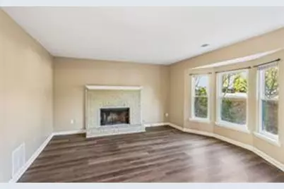 1559 Cedar Bluff Trail, Marietta, GA 30062 - Photo 4