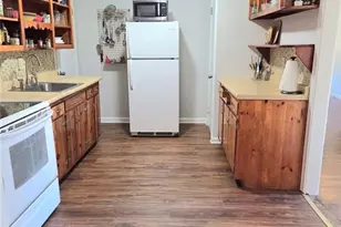 2608 Westchester Dr, East Point, GA 30344 - Photo 10