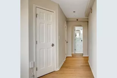 2479 Peachtree Road NE #1117, Atlanta, GA 30305 - Photo 12