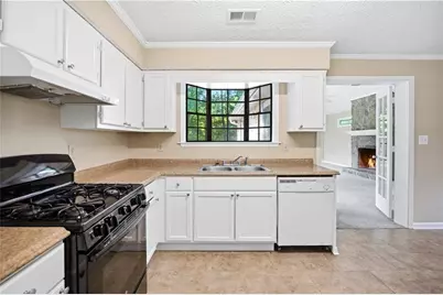 2496 Redfield Drive, Norcross, GA 30071 - Photo 8