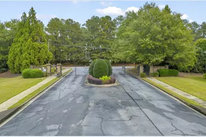 1118 Great Glen Way, Lawrenceville, GA 30045 - Photo 4