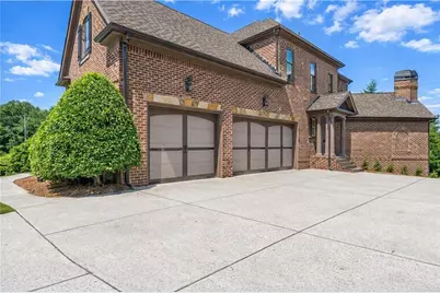 2792 Springbluff Lane, Buford, GA 30519 - Photo 2