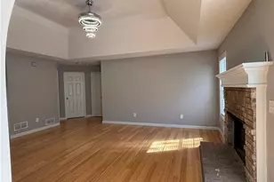 2775 Emerald Springs Dr, Lawrenceville, GA 30045 - Photo 4