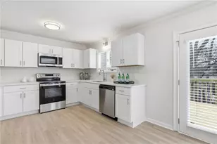 2511 Bechers Brook, Lawrenceville, GA 30043 - Photo 14