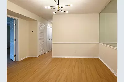 6851 Roswell Road #O34, Atlanta, GA 30328 - Photo 8