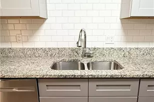 6851 Roswell Rd, Atlanta, GA 30328 - Photo 14