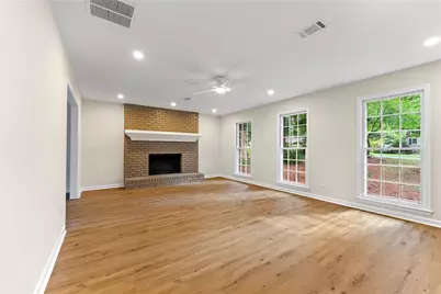 1586 Lucelle Avenue, Stone Mountain, GA 30087 - Photo 2