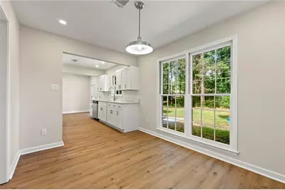 1586 Lucelle Avenue, Stone Mountain, GA 30087 - Photo 4