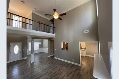 732 E Jefferson St, Hoschton, GA 30548 - Photo 2