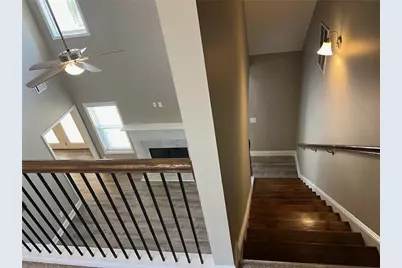 732 E Jefferson St, Hoschton, GA 30548 - Photo 14