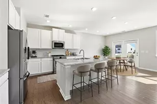 156 Round Pond Dr, Lilburn, GA 30047 - Photo 4