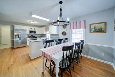 712 Trickum Valley Drive, Woodstock, GA 30188 - Photo 8