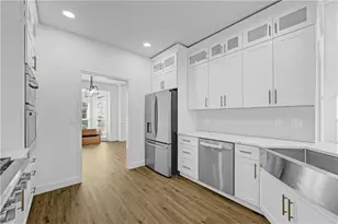 9035 Sandorn Dr, Roswell, GA 30075 - Photo 10