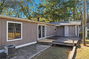 4170 Hurt Bridge Ct, Cumming, GA 30028 - Photo 6