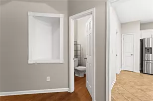 4913 Berkeley Oak Cir, Peachtree Corners, GA 30092 - Photo 6