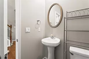 4913 Berkeley Oak Cir, Peachtree Corners, GA 30092 - Photo 8