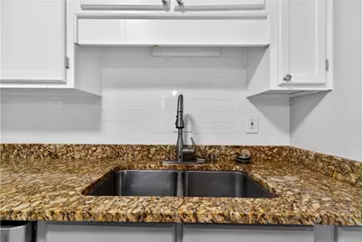 6520 Roswell Road #48, Atlanta, GA 30328 - Photo 8