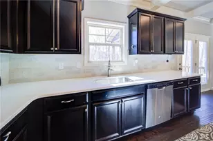 4195 Mossy Ln, Cumming, GA 30028 - Photo 8