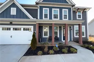 611 Sugar Pr Bnd, Lawrenceville, GA 30045 - Photo 2