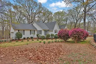 4706 Creek Wood Dr, Gainesville, GA 30507 - Photo 4