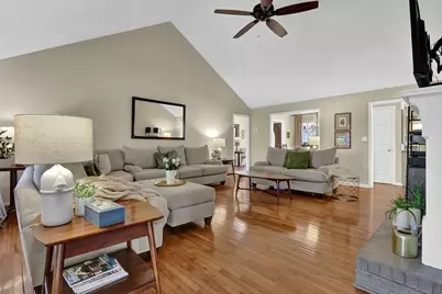 4706 Creek Wood Drive, Gainesville, GA 30507 - Photo 10