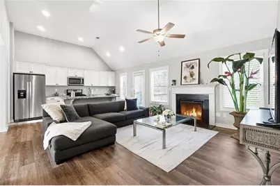 1799 Hammond Woods Circle SW, Marietta, GA 30008 - Photo 4