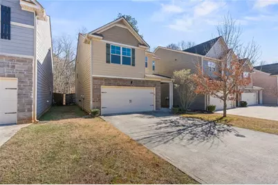 2429 Capella Circle SW, Atlanta, GA 30331 - Photo 2