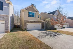2429 Capella Cir SW, Atlanta, GA 30331 - Photo 2