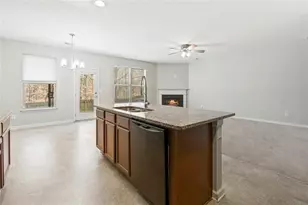 2429 Capella Cir SW, Atlanta, GA 30331 - Photo 12