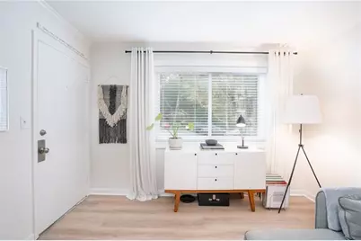 100 Biscayne Drive NW #D1, Atlanta, GA 30309 - Photo 4