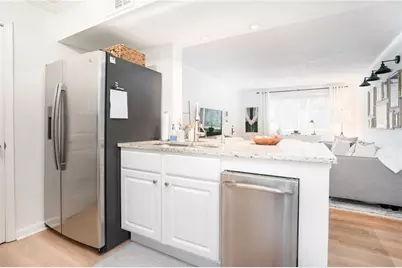 100 Biscayne Drive NW #D1, Atlanta, GA 30309 - Photo 10