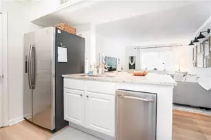 100 Biscayne Dr NW, Atlanta, GA 30309 - Photo 10