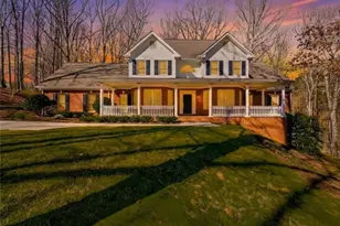 5576 Riverwalk Ct, Gainesville, GA 30506 - Photo 2