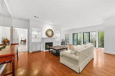 3071 Lenox Road NE #11, Atlanta, GA 30324 - Photo 2