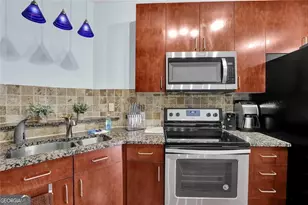 898 Oak Street SW, Atlanta, GA 30310 - Photo 2