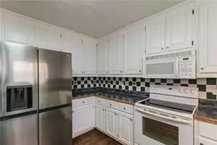 356 Cattlemans Cir, McDonough, GA 30252 - Photo 8