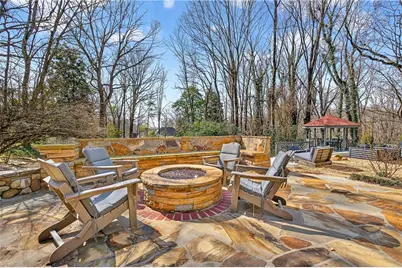 5680 Glen Errol Road, Atlanta, GA 30327 - Photo 74