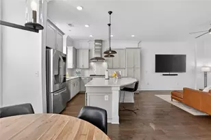 513 NE Broadview Pl NE, Atlanta, GA 30324 - Photo 12