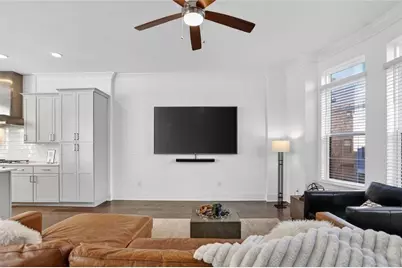 513 NE Broadview Place NE, Atlanta, GA 30324 - Photo 10