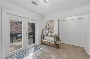 10445 Summer Creek Dr, Alpharetta, GA 30022 - Photo 16