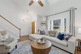 10445 Summer Creek Dr, Alpharetta, GA 30022 - Photo 8