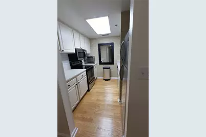 3481 Lakeside Drive NE #605, Atlanta, GA 30326 - Photo 8