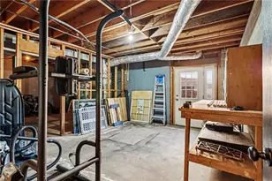 393 Westminister Ln SW, Lilburn, GA 30047 - Photo 38