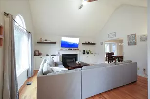 715 Lake Point Dr, Woodstock, GA 30189 - Photo 6