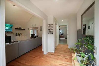 715 Lake Point Drive, Woodstock, GA 30189 - Photo 4