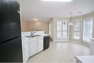 710 Suwanee Lakes Circle, Suwanee, GA 30024 - Photo 10