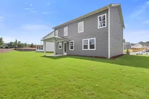 408 Red Wood Ln, Hoschton, GA 30548 - Photo 2