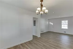 219 Stone Mountain St, Lawrenceville, GA 30046 - Photo 10