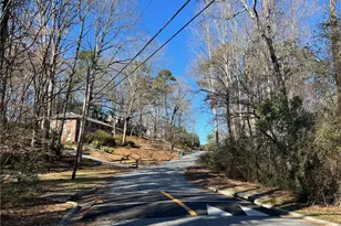 1727 Grandeus Ln SW, Stone Mountain, GA 30087 - Photo 2