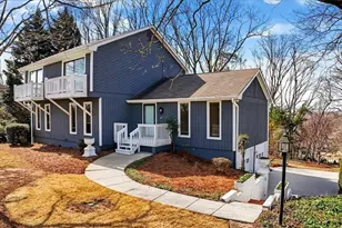 2060 Kinridge Rd, Marietta, GA 30062 - Photo 2